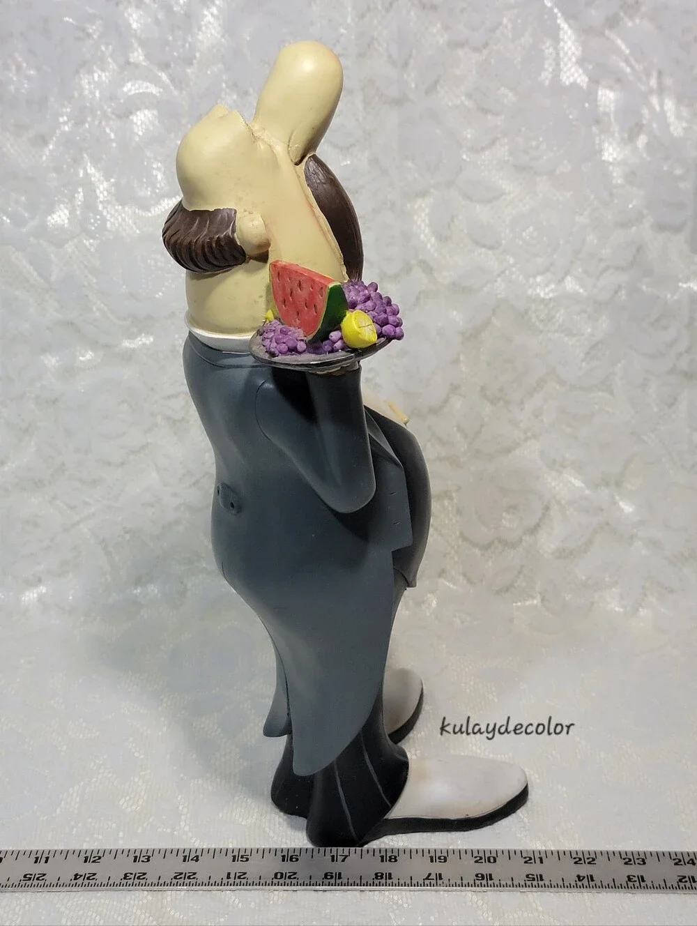 Vintage Resin Butler Figurine Long Nose Fruit Tray Statue 16” Tall Kitchen Decor - Picture 14 of 16